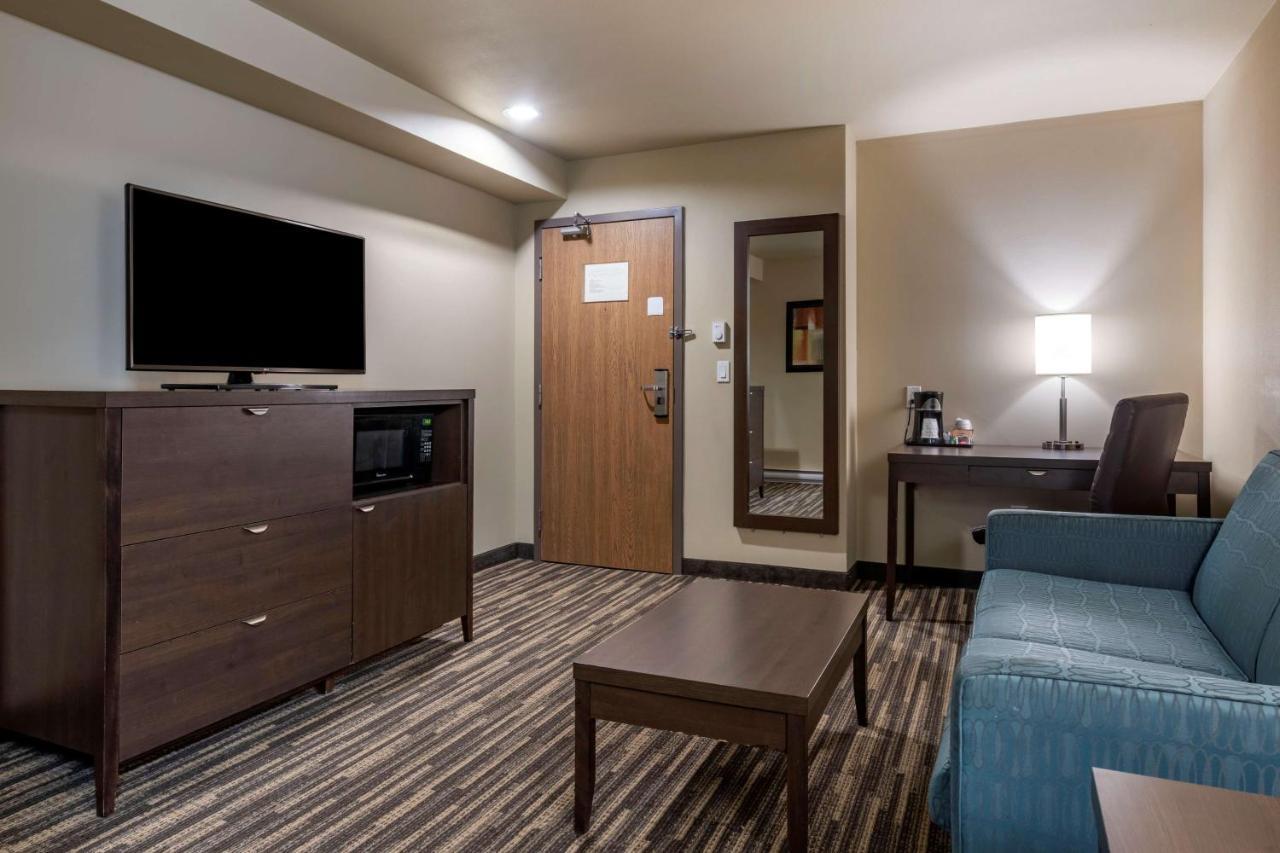 Best Western Plus Dartmouth Hotel & Suites Exterior foto